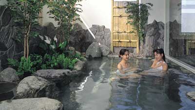 Outdoor public baths