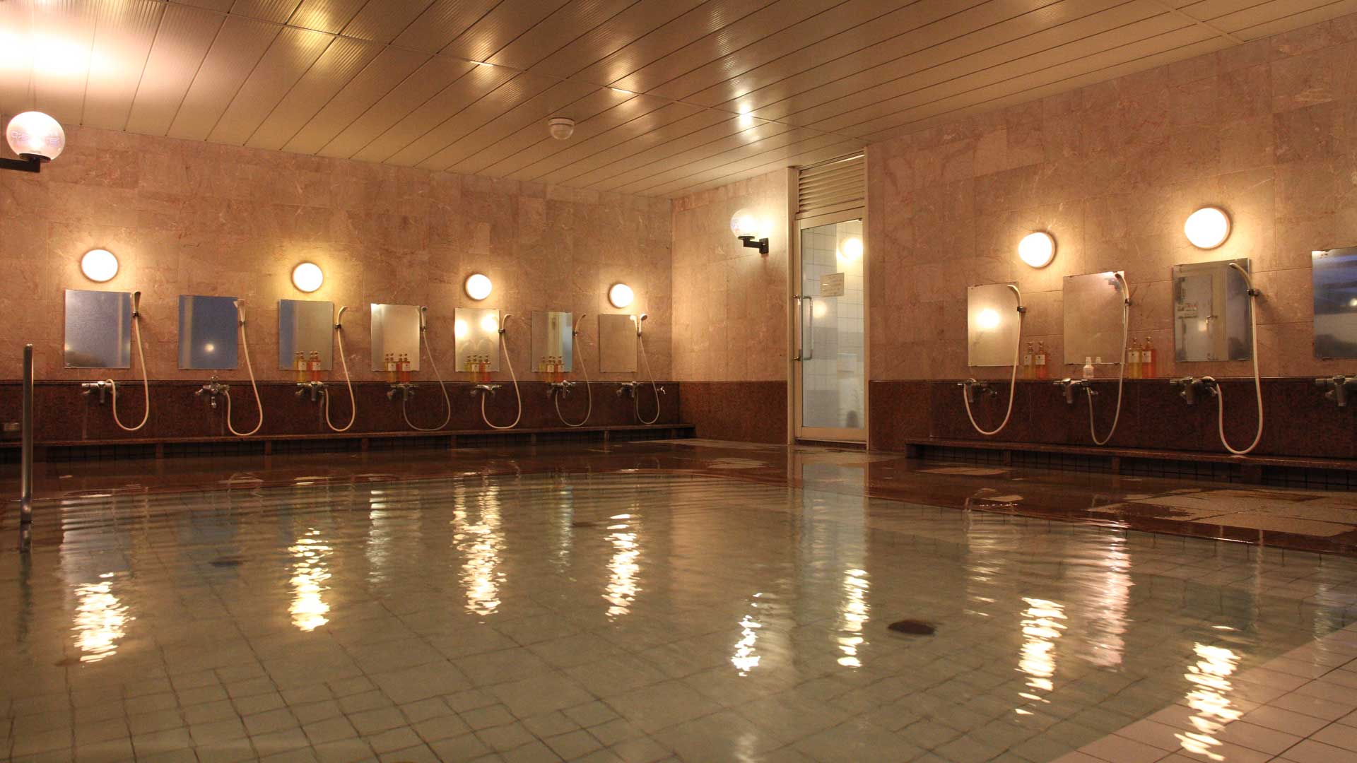 Natural onsen hot springs, Large public baths